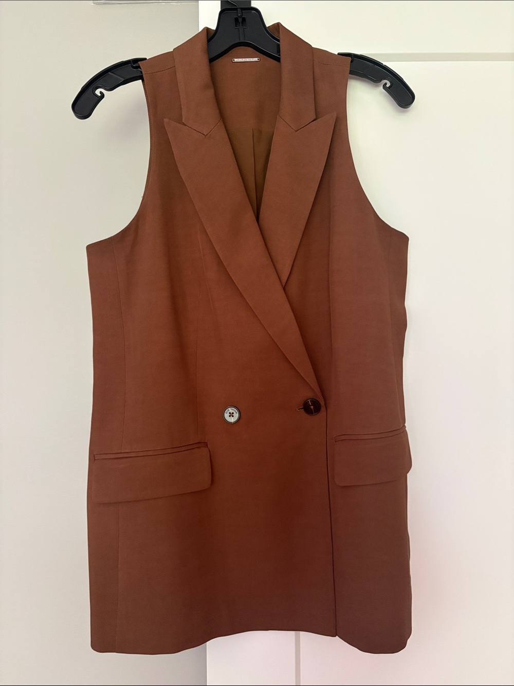 Elie Tahari Brown Sleeveless Double-Breasted Vest